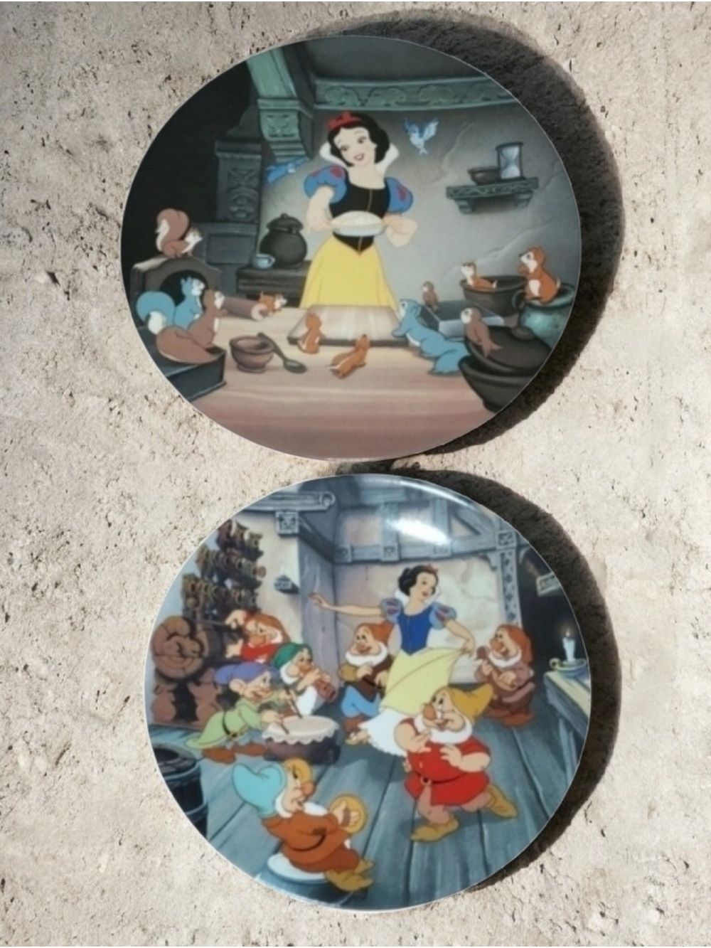 Two Snow White Colorful Plates Knowles home decor plate 8-1/2"